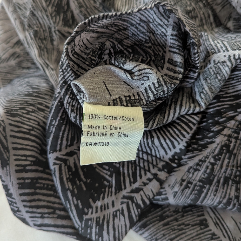 Dynamite Black and White Leaf Print Midi Dress - Picture 9 of 10